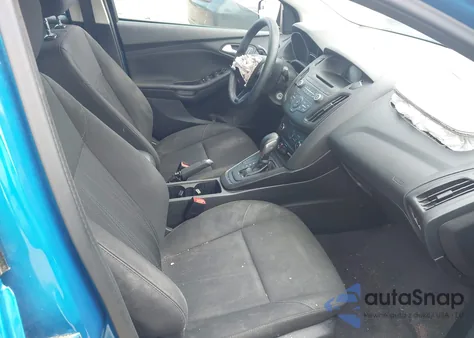 2017 Ford Focus Se z USA, uszkodzony, nr VIN 1FADP3F23HL220837